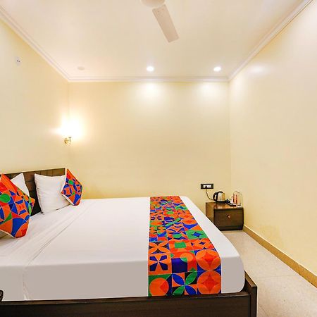 Fabhotel Prime Apple Tree Residency Nova Deli Exterior foto