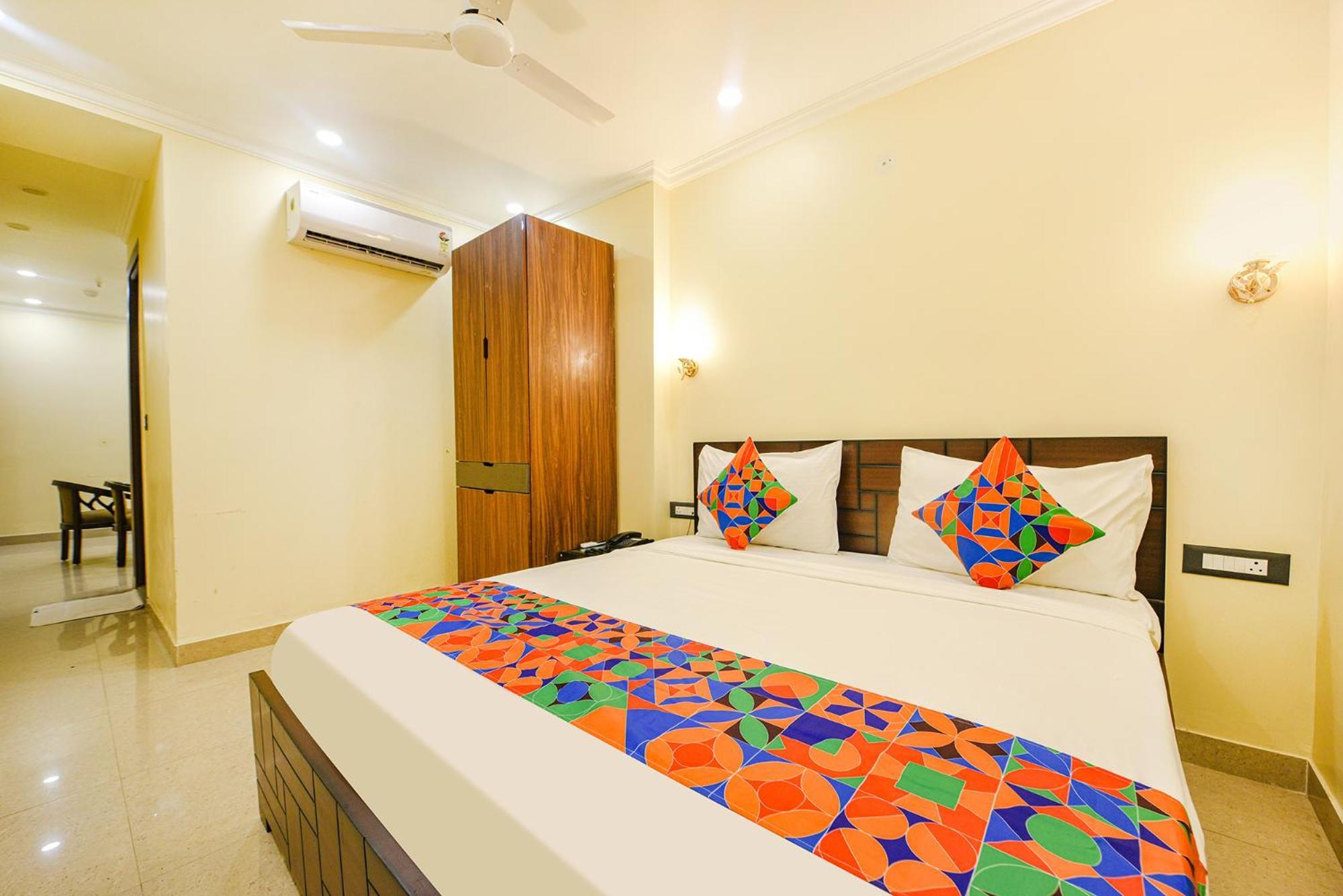 Fabhotel Prime Apple Tree Residency Nova Deli Exterior foto