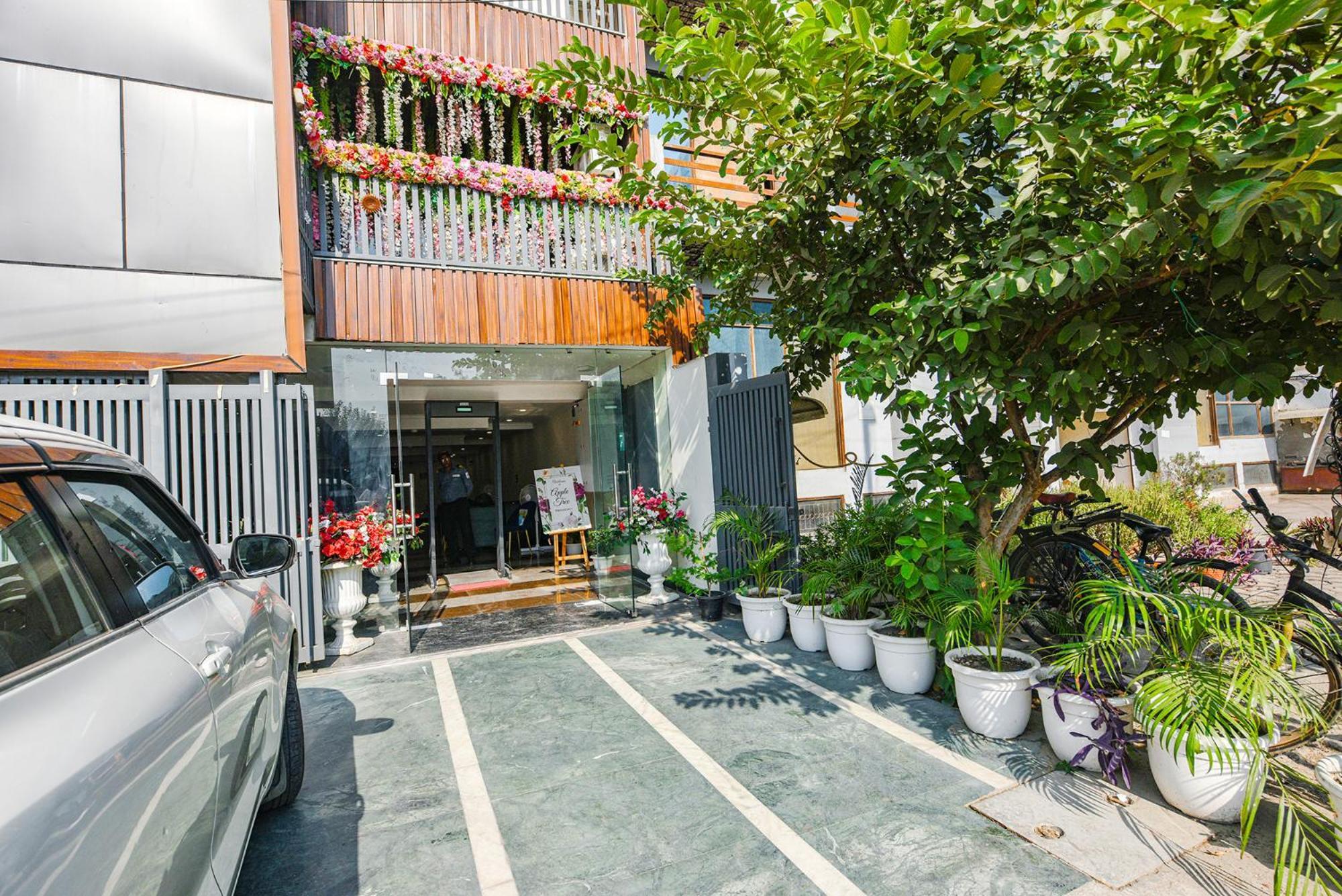 Fabhotel Prime Apple Tree Residency Nova Deli Exterior foto