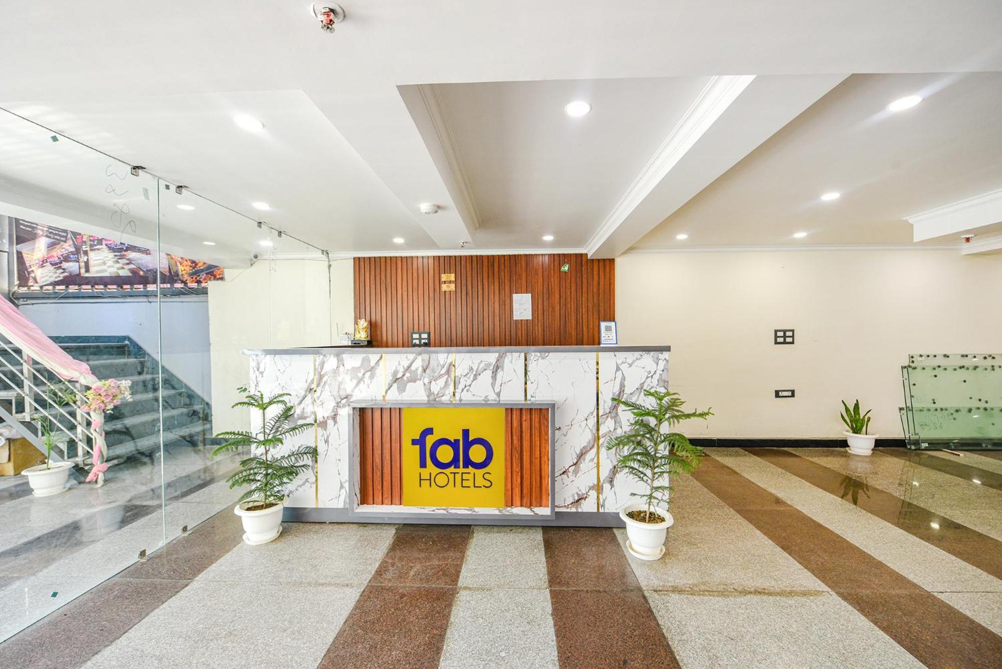 Fabhotel Prime Apple Tree Residency Nova Deli Exterior foto